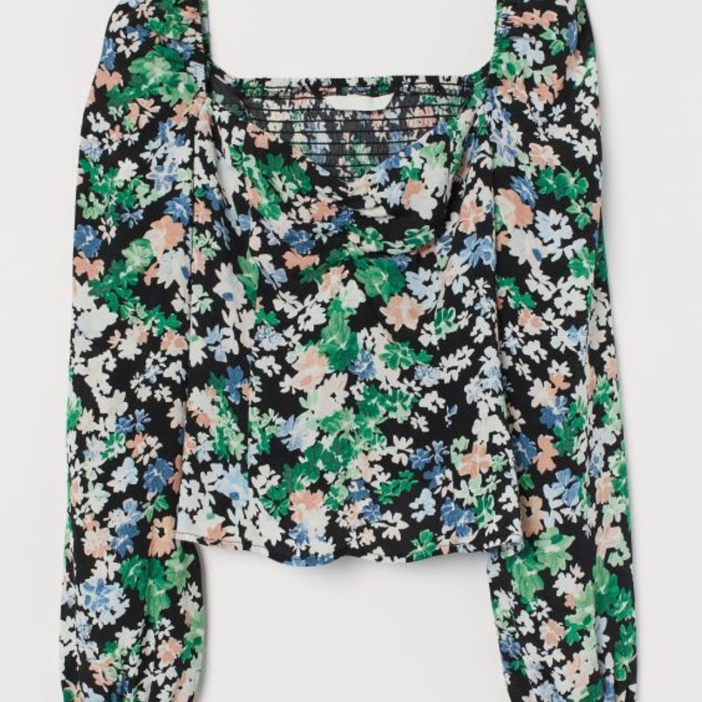 H&M puffed sleeve floral blouse